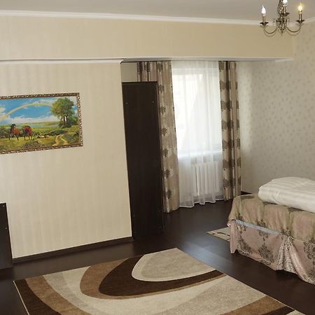 Home Hotel Astana Экстерьер фото