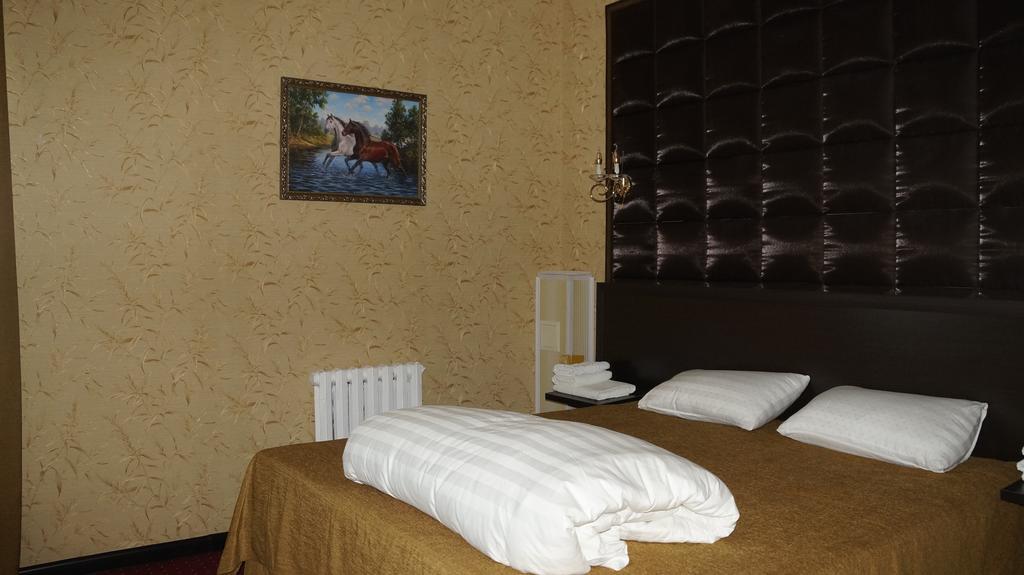 Home Hotel Astana Номер фото