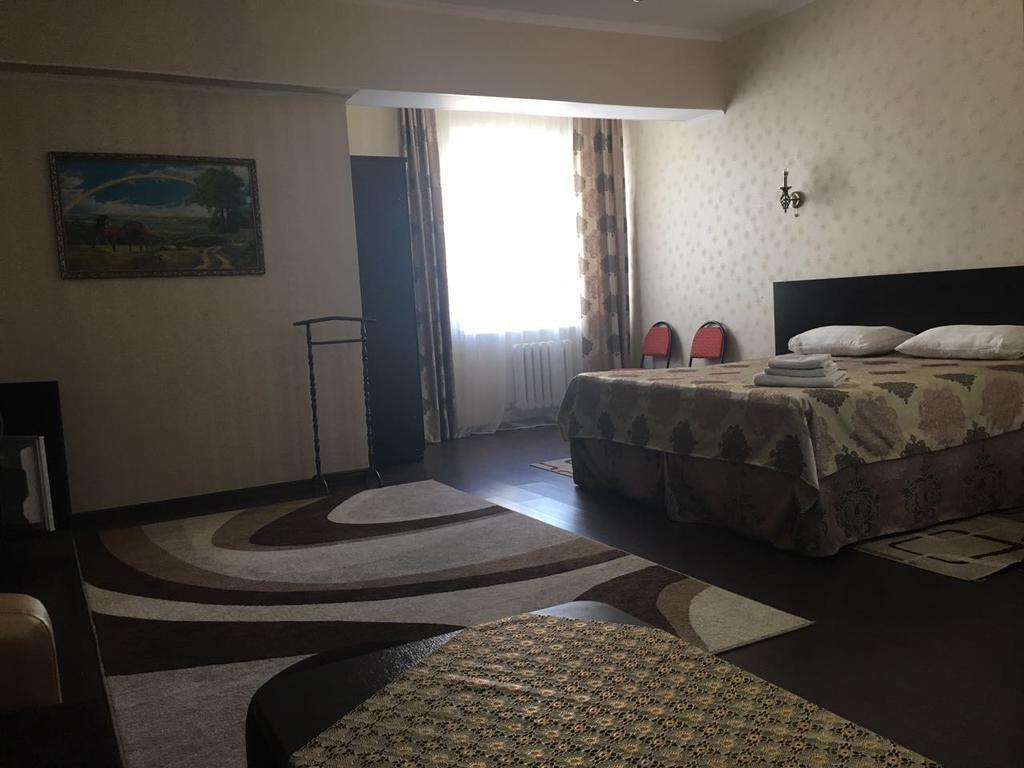 Home Hotel Astana Экстерьер фото