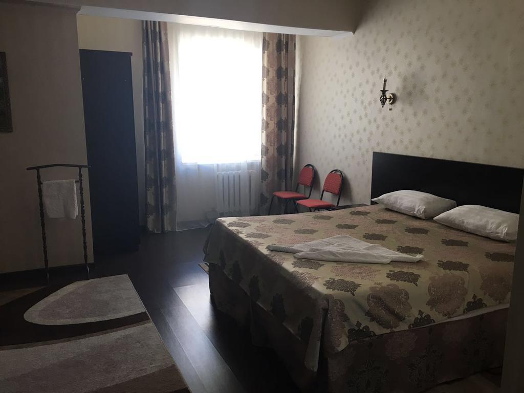 Home Hotel Astana Экстерьер фото