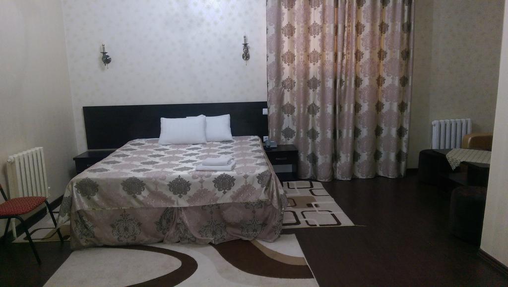 Home Hotel Astana Экстерьер фото