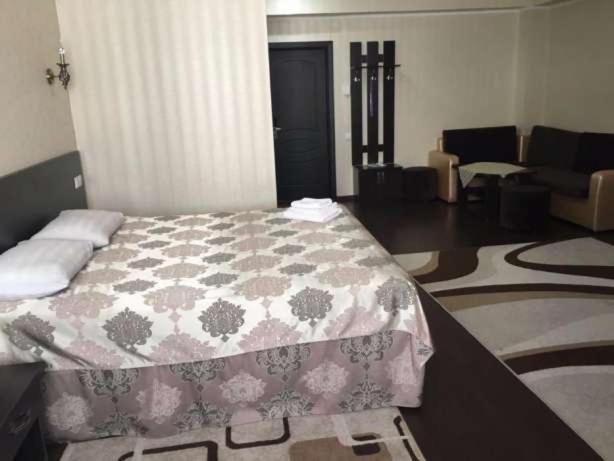 Home Hotel Astana Экстерьер фото